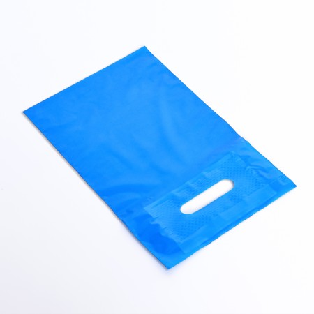 Polyethylene package with a cut handle, azure 20-30 cm, 50 μm-1