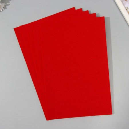 Set of hard felt (5 sheets) 1 mm 20x30 cm, red