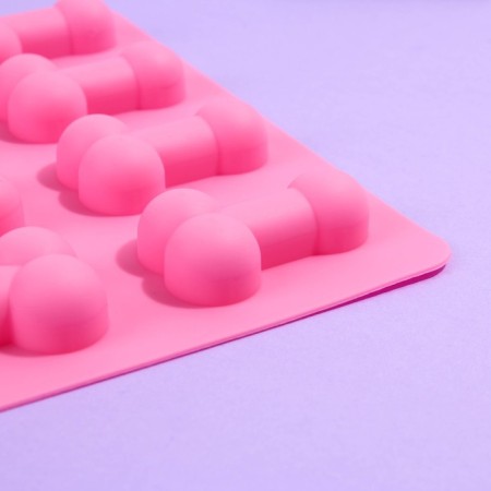 Form for ice and chocolate "Tender", silicone, 18.5 x 14.2 x 1.6 cm, pink color 18+-4