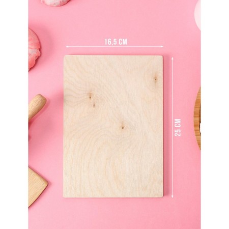 Wooden cutting board "Beloved Mom", 23 × 16.5x0.6 cm-1