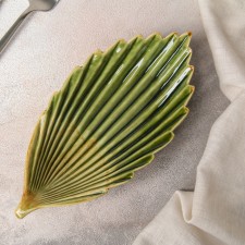 Ceramic serving dish 