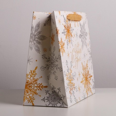 Laminated horizontal “Magic snowflakes”, ML 27 x 23 x 11.5 cm, New Year-2