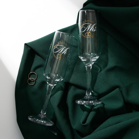 A set of champagne glasses “Mr. and Miss”, 2 pieces, 200 ml., Type of drawing: Decol-2