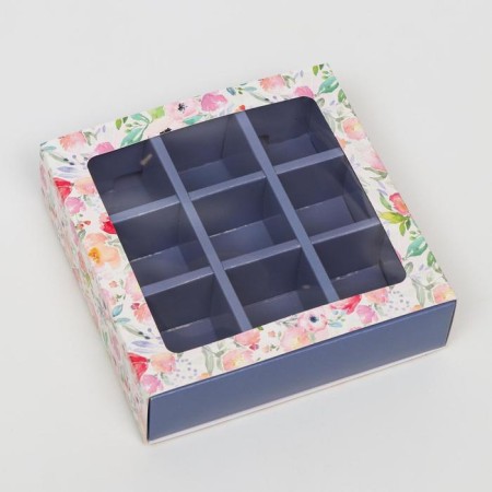 Box for 9 sweets with the shell "Spring" lilac, with a window, 13.7 x 13.7 x 3.5 cm