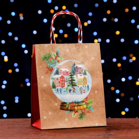 Gift Package "Winter Courtyard" 18 x 22.3 x 10 cm