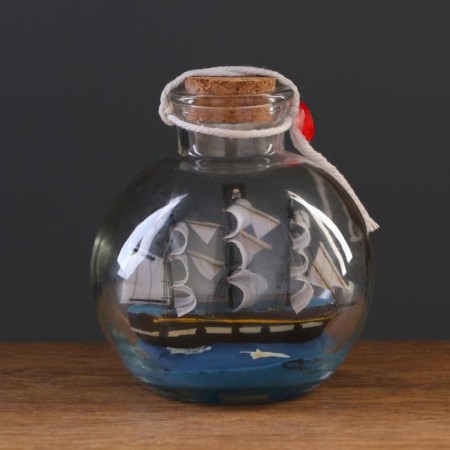 The souvenir ship "Be happy", in a bottle, vertical. 10*12cm-1