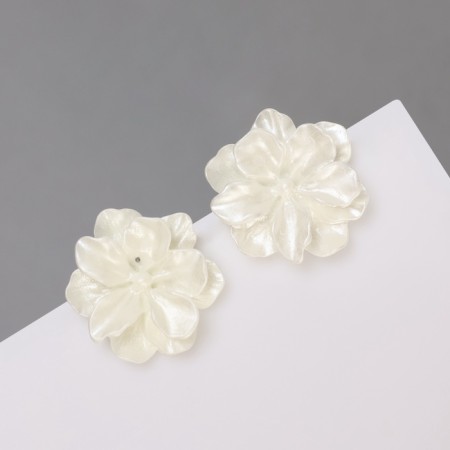 Earrings plastic "Blocked bud" shine, white color-2