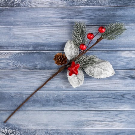 Decor "Winter Magic" Leaves of the needles star lump 28 cm-1