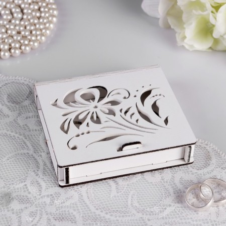 Casket for Ring "Khokhloma", white, 10x9.5x2.6 cm