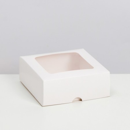 The box is folding, the lid is, with the window, white, 13 x 13 x 5 cm