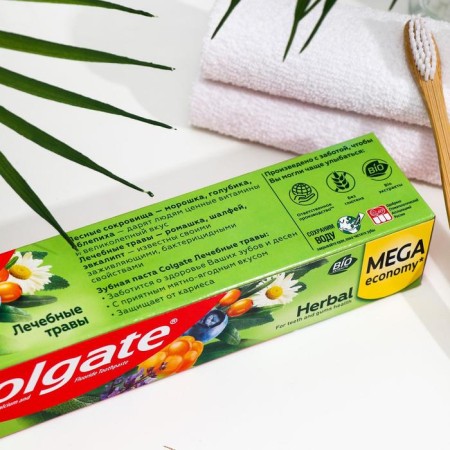 Colgate toothpaste "Treaty herbs", chamomile, 150 ml-1