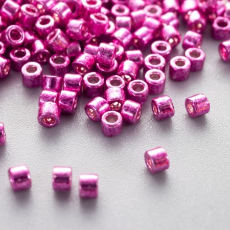 Glass glass 11/0 "cylinder. Fuchsia gloss" 10 g