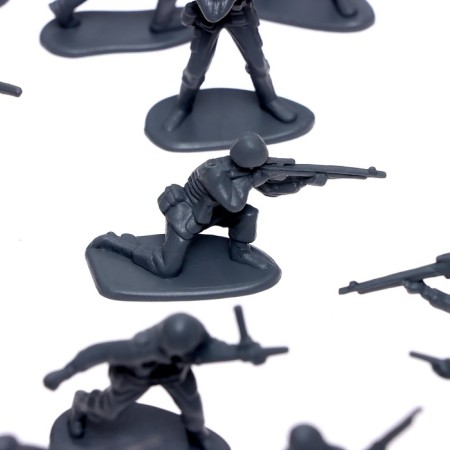 Game set with cards "Defense Line", 30 soldiers and 1 tank-1