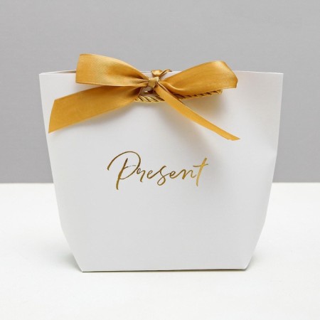 Gift package, packaging, Present, 14 x 17 x 7 cm-2