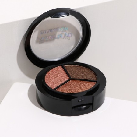 Palette of shadows for the eyelids, 3 colors-4