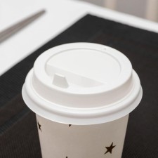 Disposable cover for a glass white with a nose, d = 8 cm