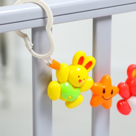 Stretching to a stroller/crib "Bunny", 3 toys, crumb me-5