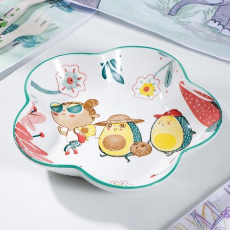 Ceramic "Avocado Walk", D = 19.5 cm ㅤ
