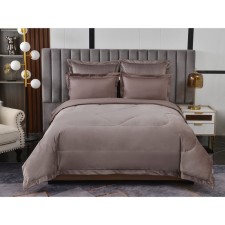 A set with a blanket of the duet 