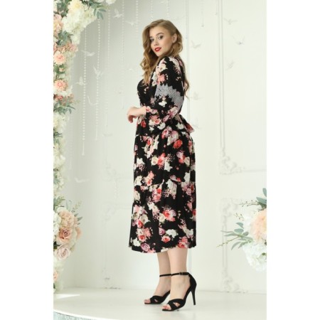 Women's dress, size 54-8