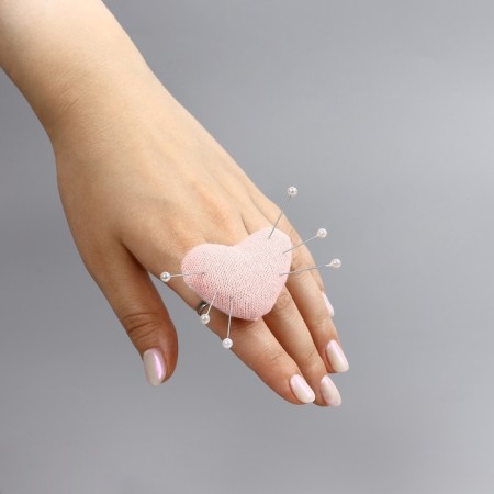 The needle-ring "heart", 5 × 3.5 × 4 cm, pink color-3