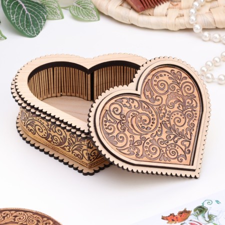 Casket "For her", 12 × 10 × 5 cm, birch bark-1