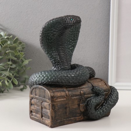 New Year's figure "Cobra on the chest" 20 x 17 x 12 cm.-4