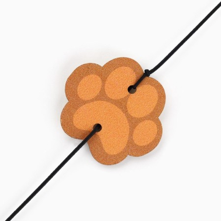 Teaser with wooden pendant "Paw", 4 cm-4