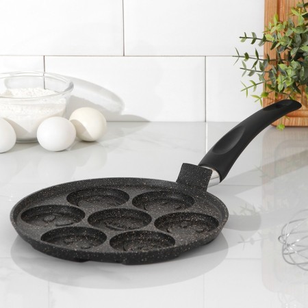 Slot "Personnel", D = 23 cm, plastic handle, anti -stick coating, black color