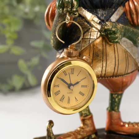 Souvenir Polystone with the clock "Jabius King" 25x15.3x8 cm-5