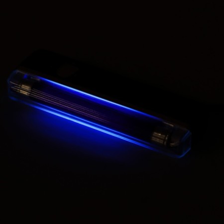 UV lamp for glass repair in a car-2