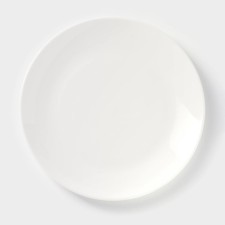 Porcelain porcelain plate with a thickened edge Wilmax Olivia Pro, D = 18 cm, white color