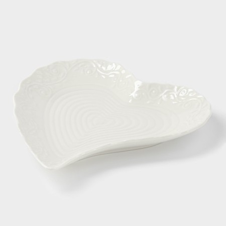 Ceramic serving dish "Heart", 17 × 16 × 2 cm-1