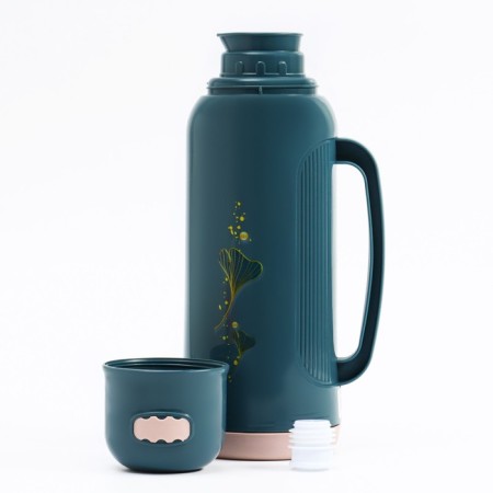 Thermos 2 l, with a glass flask, retains heat 24 hours, mix-2