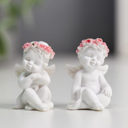 Souvenir Polystone "Angel in a wreath of roses" MIX 2.9x2x1.6 cm-1