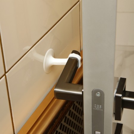 Tundra door limiter on the handle, d = 18 mm, h = 68 mm, the color is white, 1 pc.-1