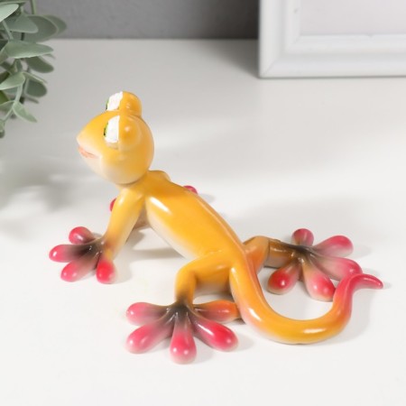 Polystone souvenir "Yellow-red hexcon" 13x10.5x6 cm-3