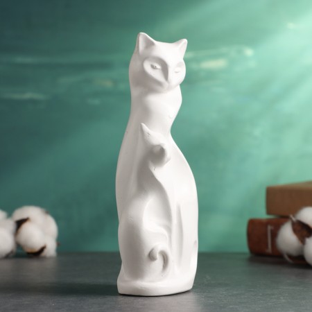 Figure "Catfits with a bend" White, 17cm-1