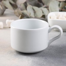The porcelain -porcelain cup 