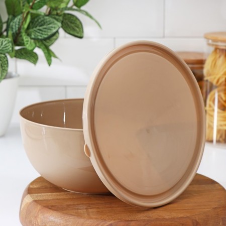 Saladnik with a Galaxy lid, 2.5 l, color mix-1
