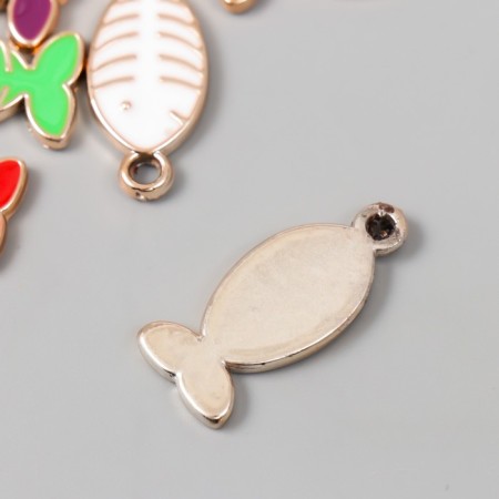 Decor for creativity Plastic for metal "Fish-Square" mix set 8 pcs 1.2x3 cm-2