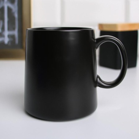 Ceramic mug "Real man", 380 ml, golden color-2