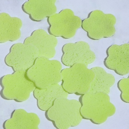 Leaf soap in the layer case 4.5*4.5*2cm (jasmine) Green bag from-1