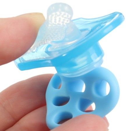 Silicone teether "for the front teeth", blue, with a cap of crumb I-5