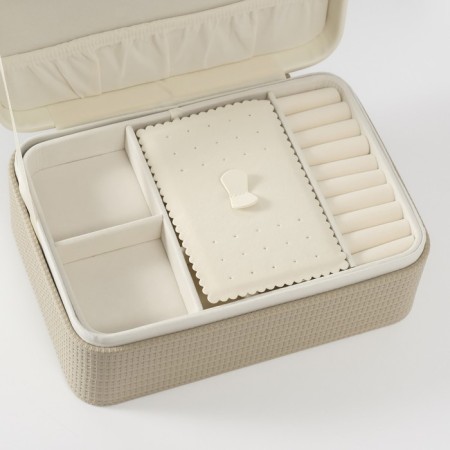 Casket to the leatherette for jewelry "Bow" white-gray 17x23.5x10 cm-3
