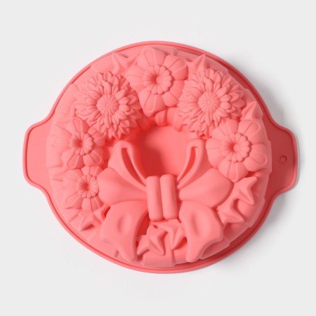 The form for baking the share "German cupcake. Festive wreath ", silicone, 26 × 30 cm, with handles, color mix-1