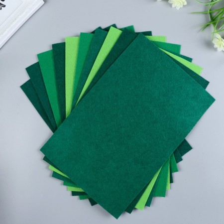 A set of felt (soft) 1 mm 20x30 cm 10 sheets. Green assorted