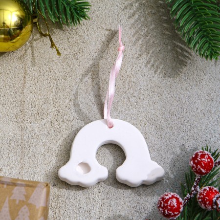 A set of Christmas tree decorations for coloring 4 pcs. "Unicorns" with a suspension, brush-6