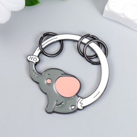A keychain-key a metal "Elephant lets the fountain" 4.5x4.4 cm-1