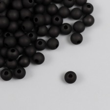 A set of matte beads 